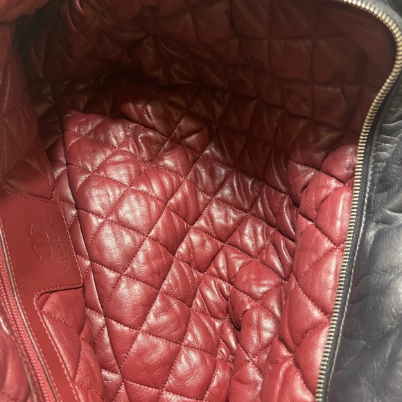 Chanel Coco Cocoon Zipped Tote Lambskin
Large black reversible - Picture 7 of 16